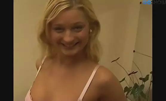Blonde Cocksucker Fulfills Erect Mans Blowjob Fantasy