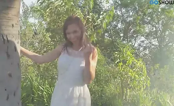 Passionate Brunette Masturbates Outdoor